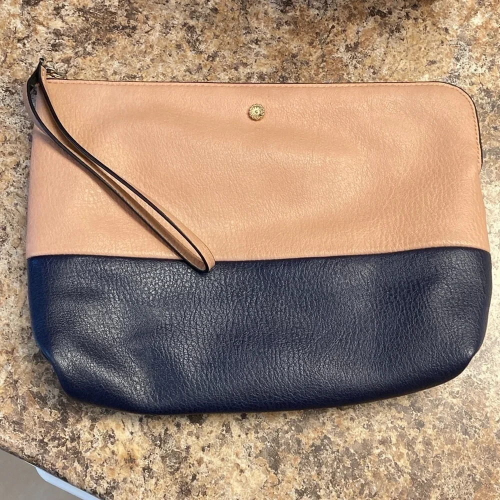 LC Lauren Conrad Wristlet